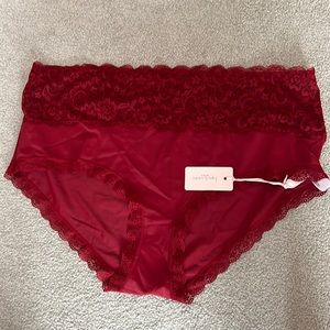 City Chic lace pantries. New.